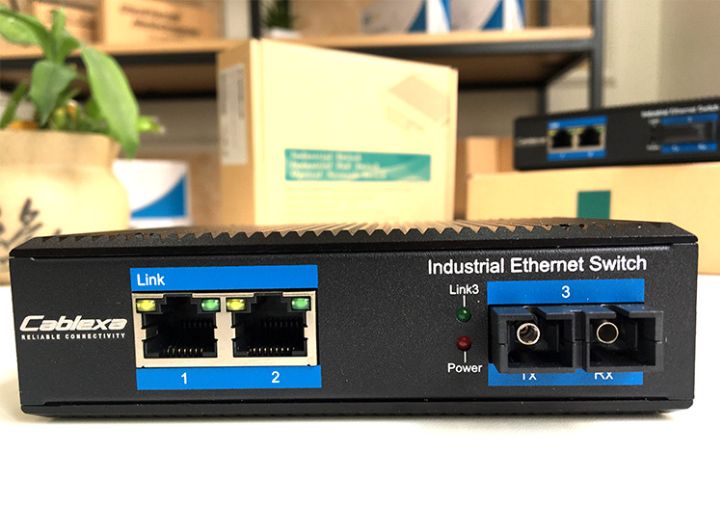 Switch IES7210-2E1FX-CA