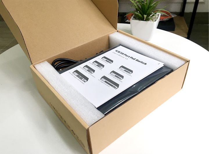Switch PoE 4 Ports hãng Cablexa Switch PoE 4 Ports hãng Cablexa